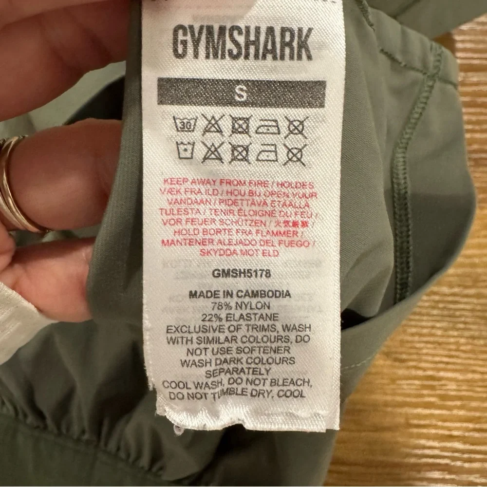Gymshark Hybrid 6” Short - Picture 7 of 7